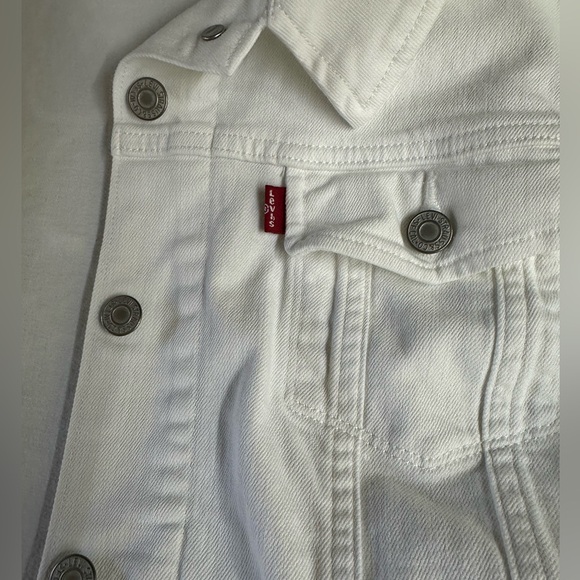 Levi Denim Jean Jacket - Picture 9 of 12